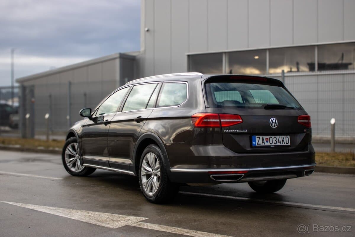 2018 Volkswagen PASSAT - 3