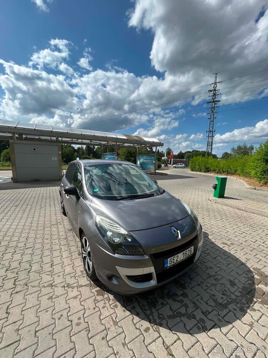 2011 Renault SCENIC - 3
