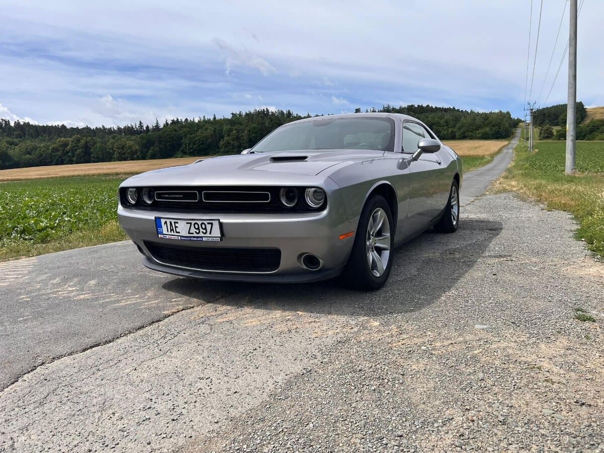 2018 Dodge CHALLENGER - 3
