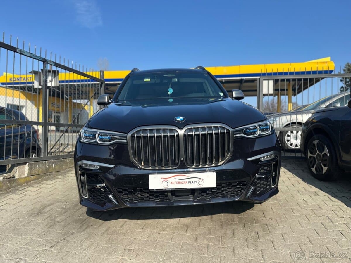 2021 BMW X7 - 3