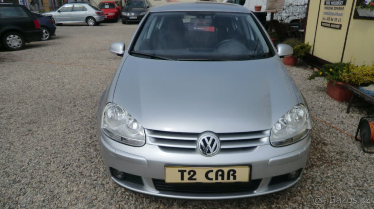 2004 Volkswagen GOLF - 3