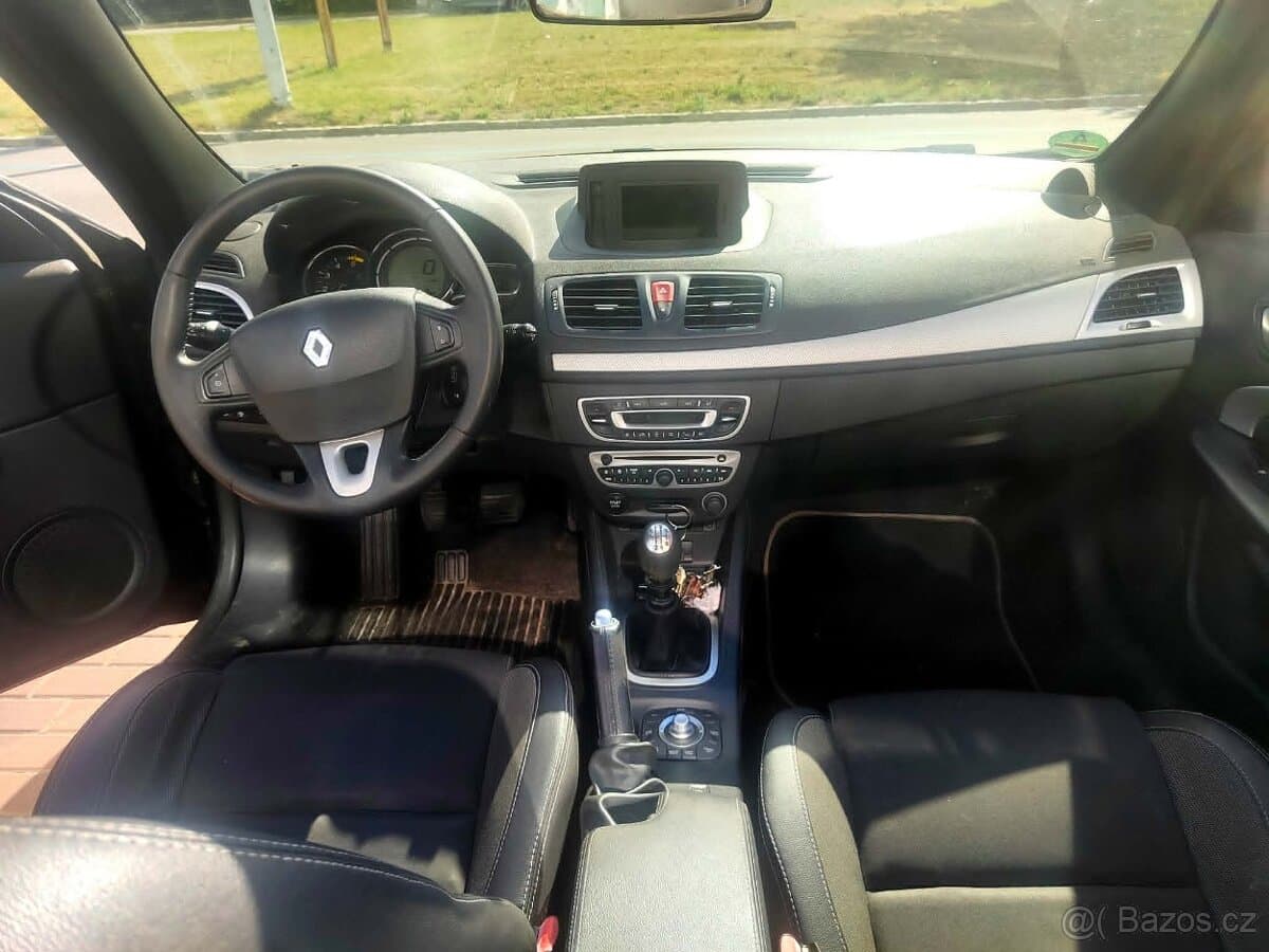 2011 Renault MEGANE - 3