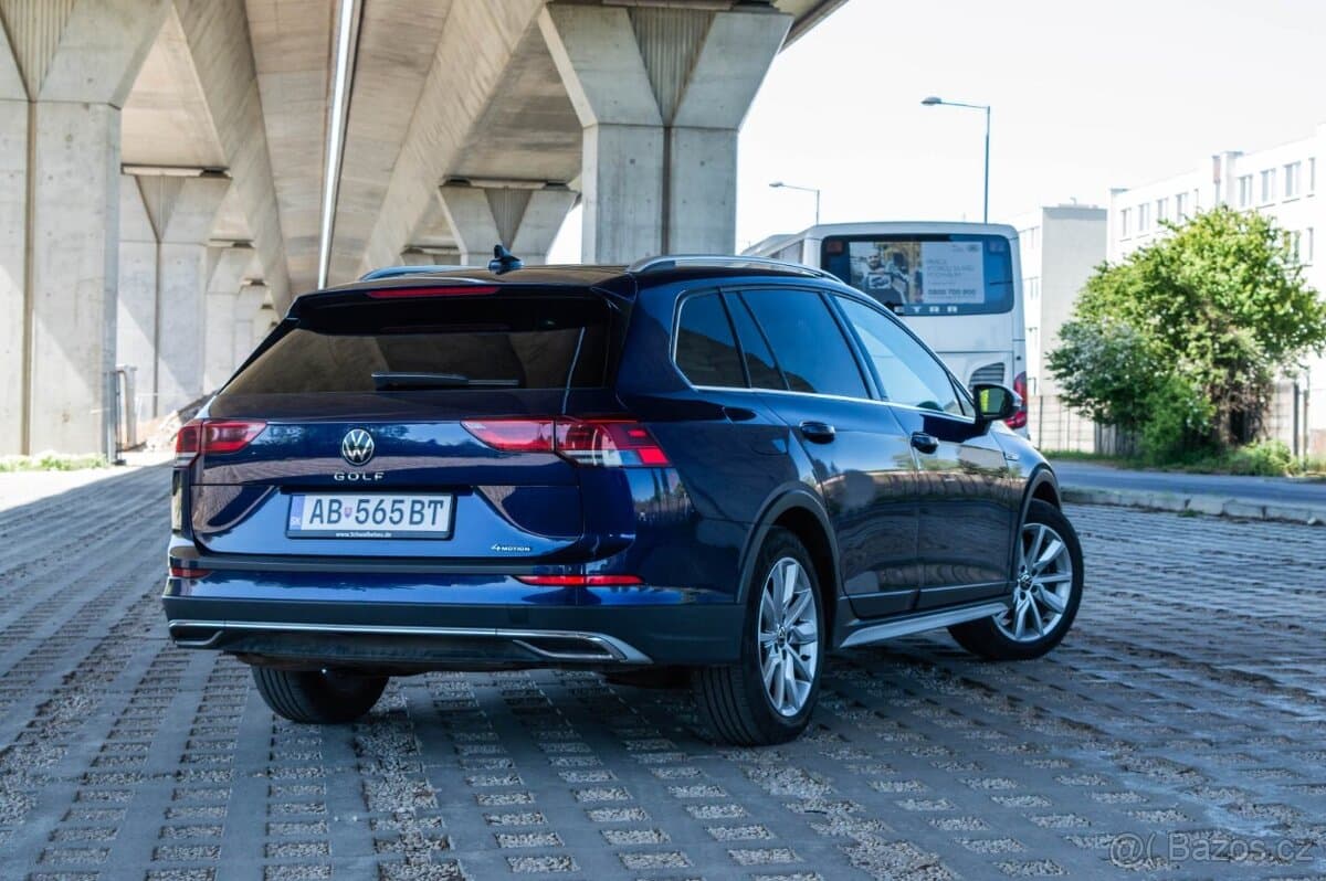 2022 Volkswagen GOLF - 3