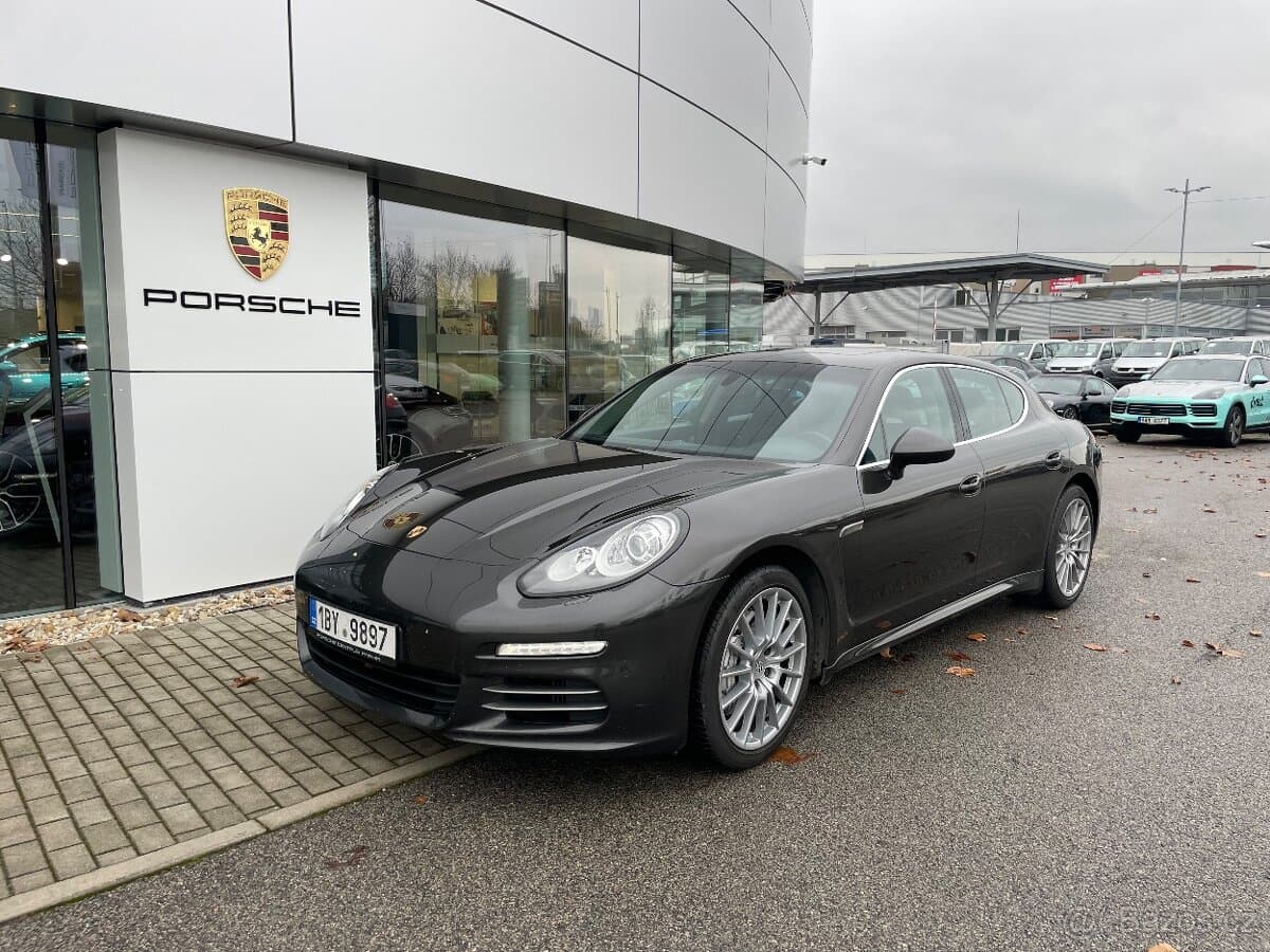 2013 Porsche PANAMERA - 3