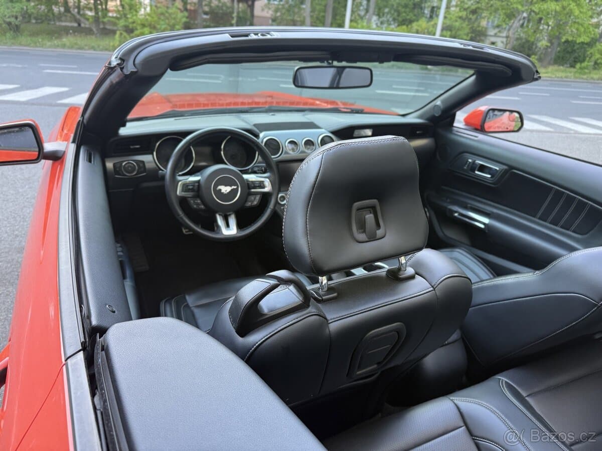 2015 Ford MUSTANG - 3