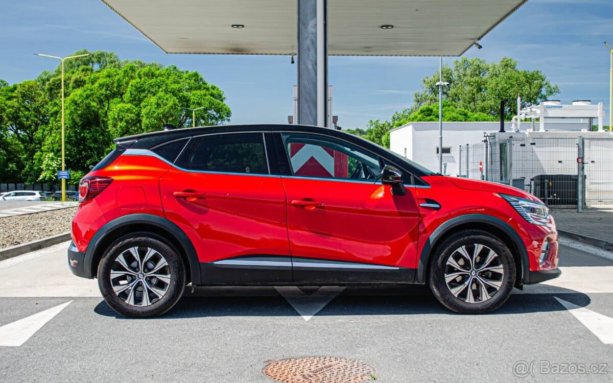 2023 Renault CAPTUR - 3