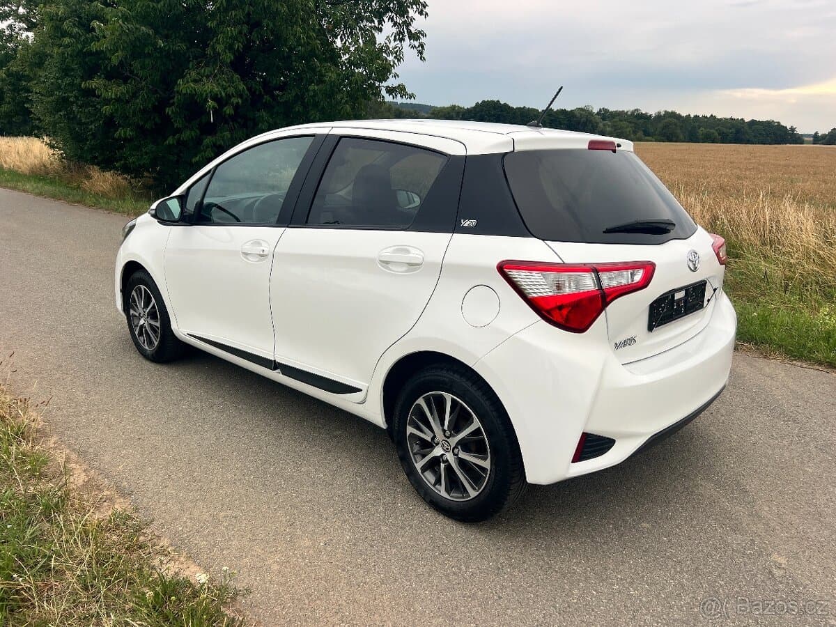 2019 Toyota YARIS - 3
