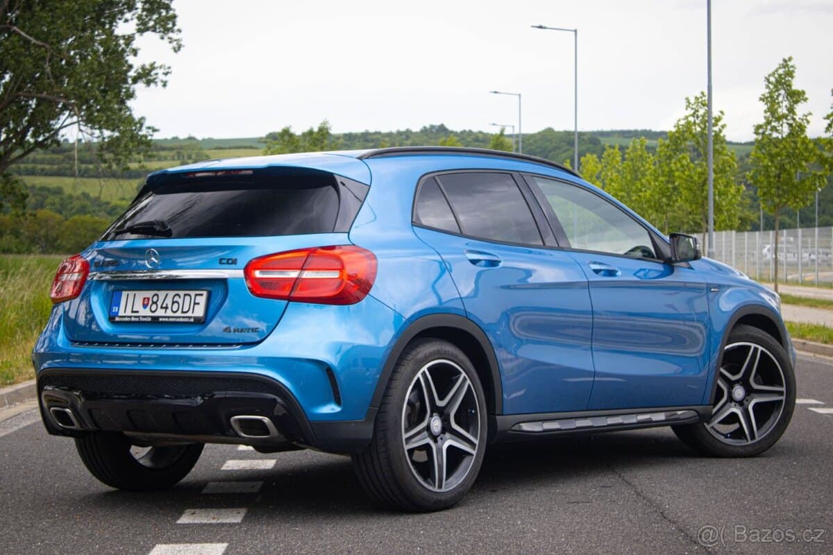 2015 Mercedes-Benz GLA - 3