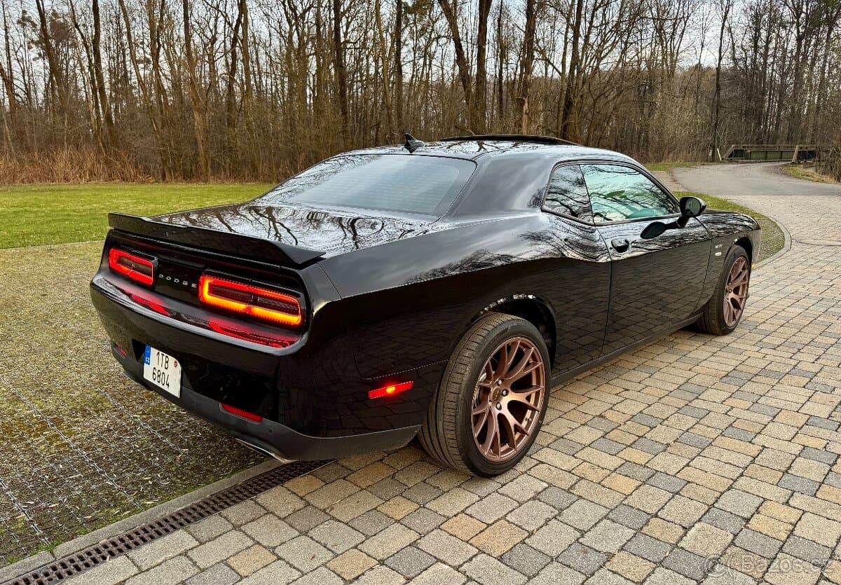2015 Dodge CHALLENGER - 3