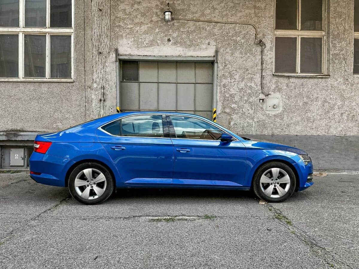 2020 Škoda SUPERB - 3