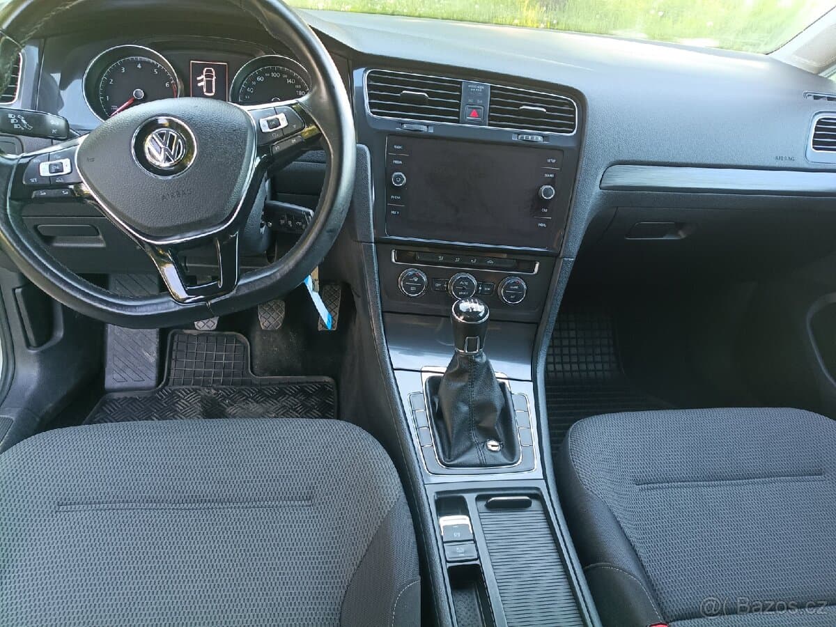 2017 Volkswagen GOLF - 3