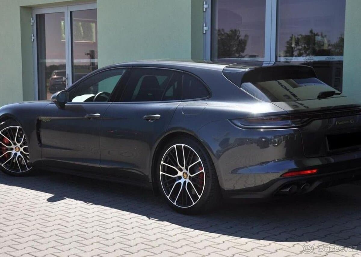 2022 Porsche PANAMERA - 3