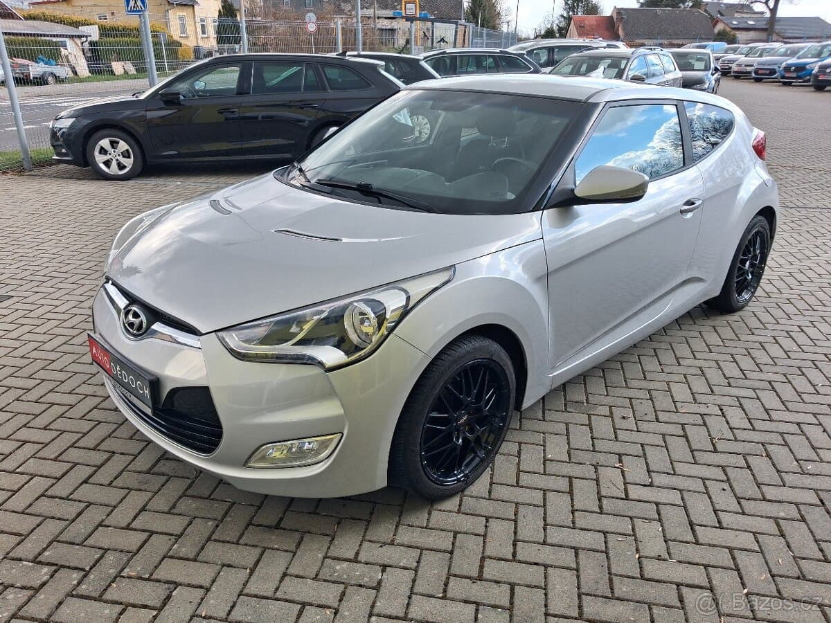 2011 Hyundai VELOSTER - 3