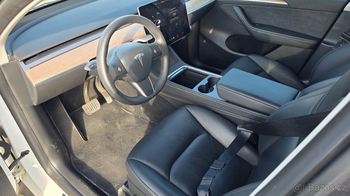 2022 Tesla MODEL Y - 3