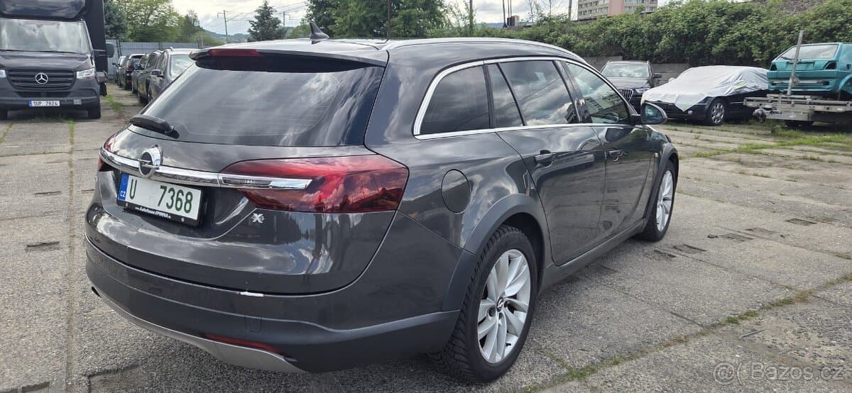 2015 Opel INSIGNIA - 3