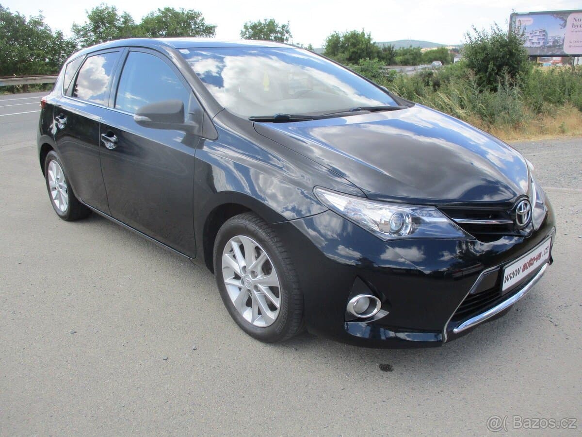 2013 Toyota AURIS - 3