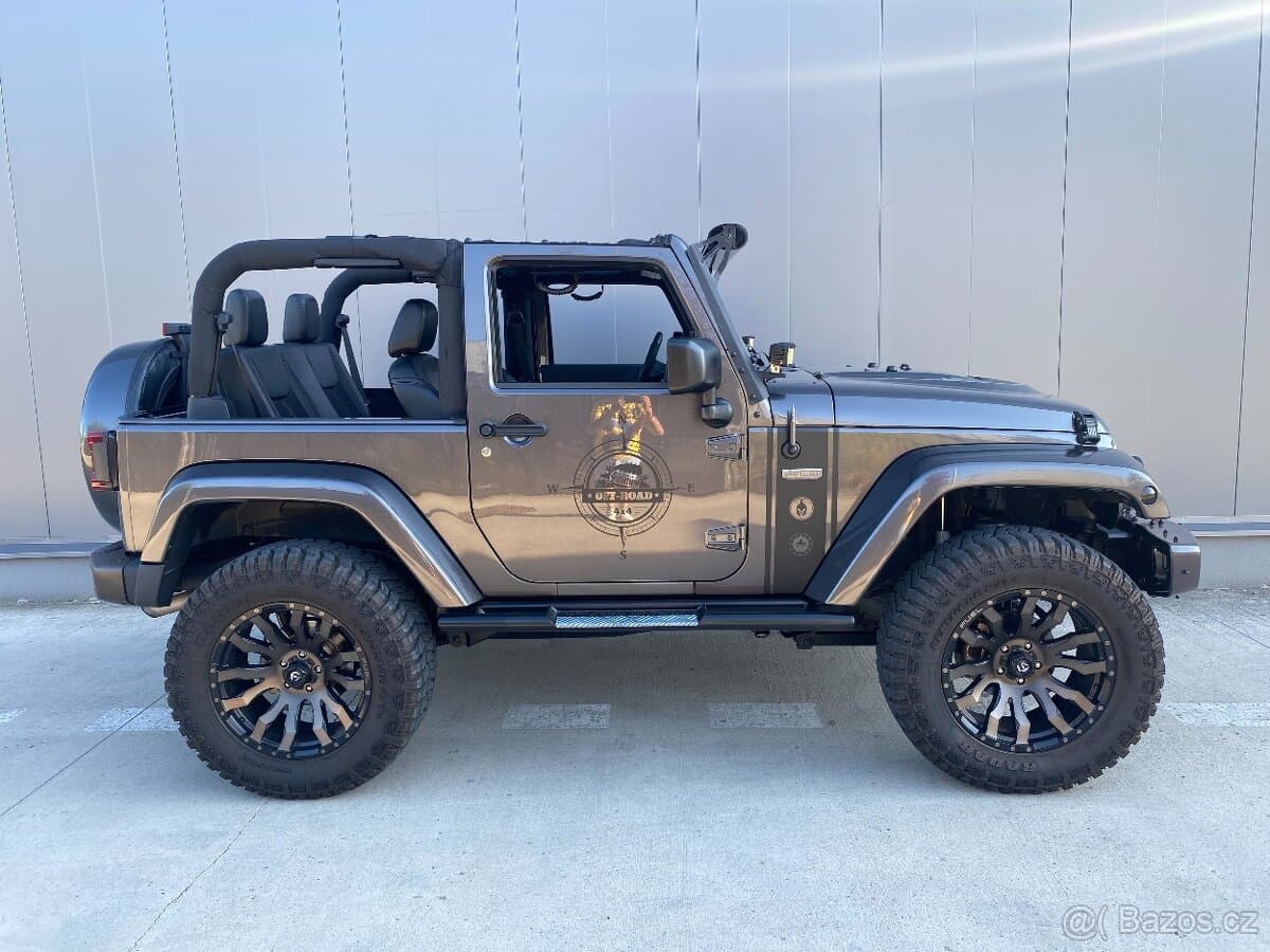 2016 Jeep WRANGLER - 3