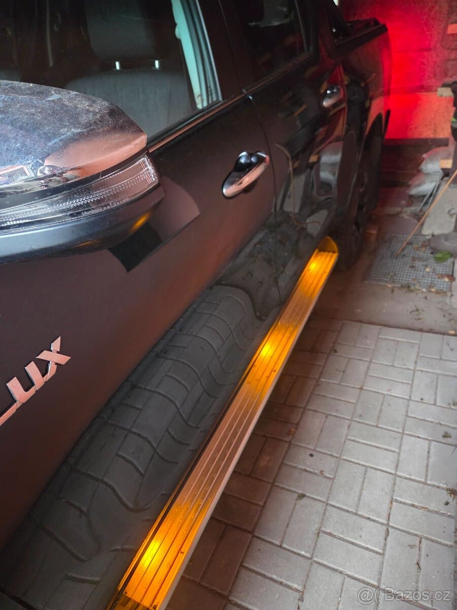 2021 Toyota HILUX - 3