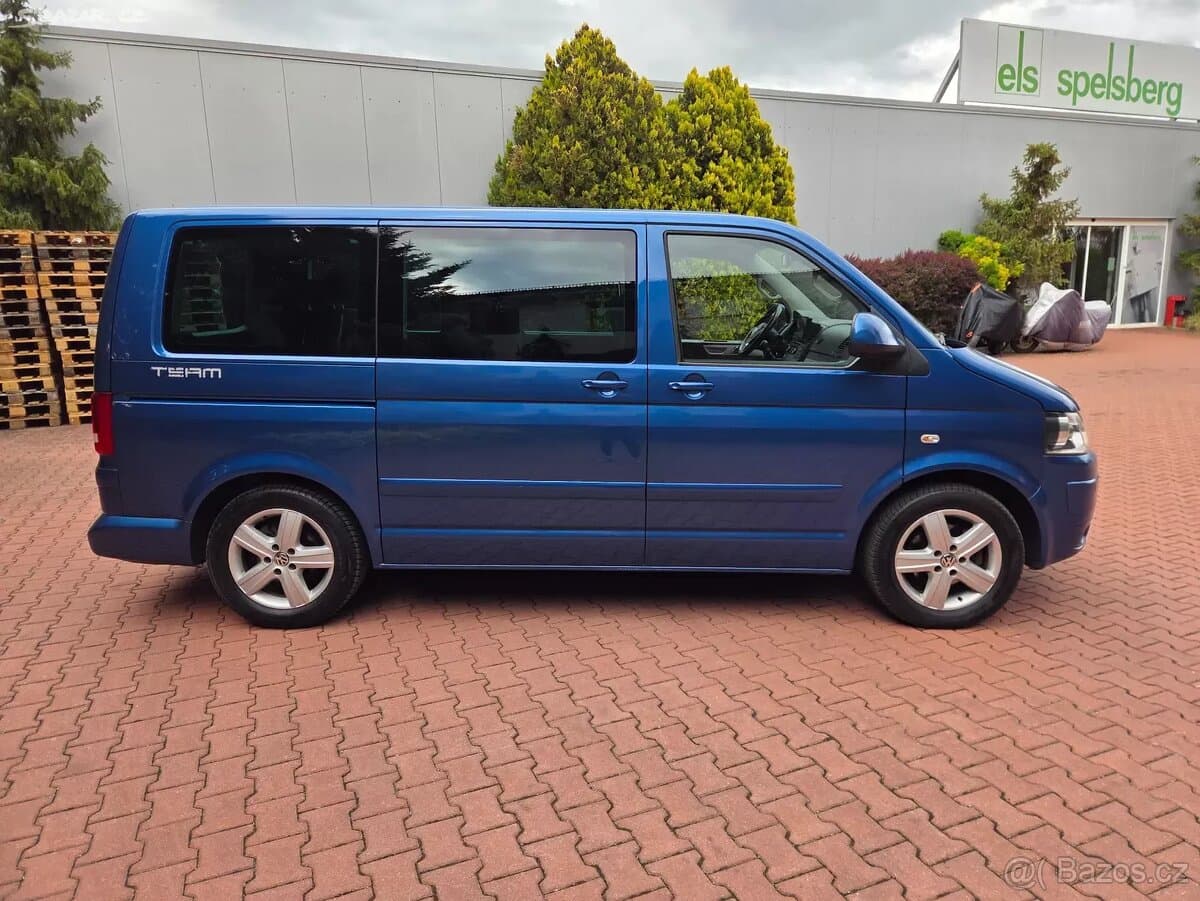 2010 Volkswagen MULTIVAN - 3