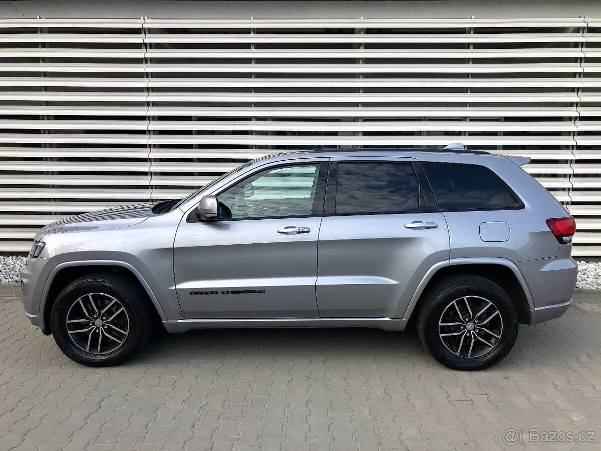 2017 Jeep CHEROKEE - 3