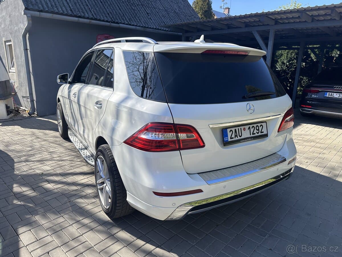2012 Mercedes-Benz M-CLASS - 3