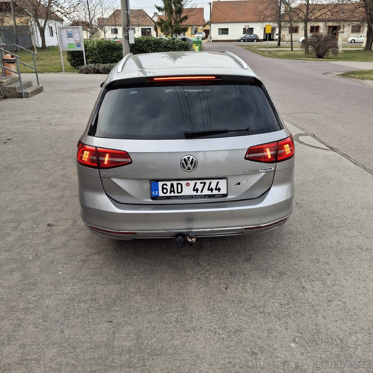 2017 Volkswagen PASSAT - 3