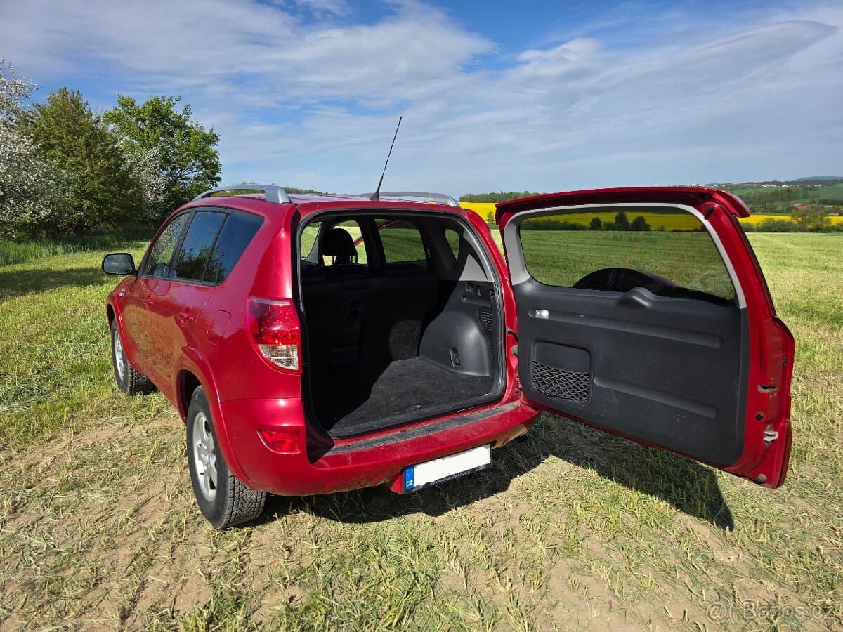 Toyota RAV4 - 3
