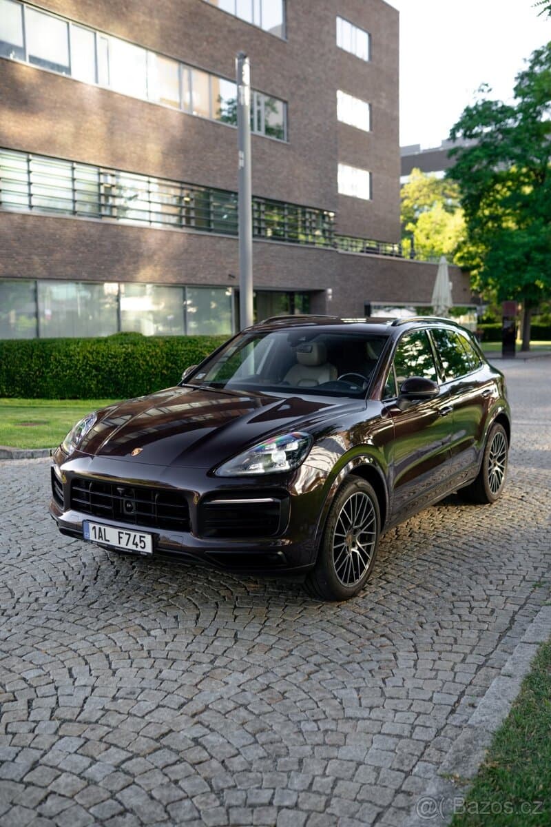 2018 Porsche CAYENNE - 3