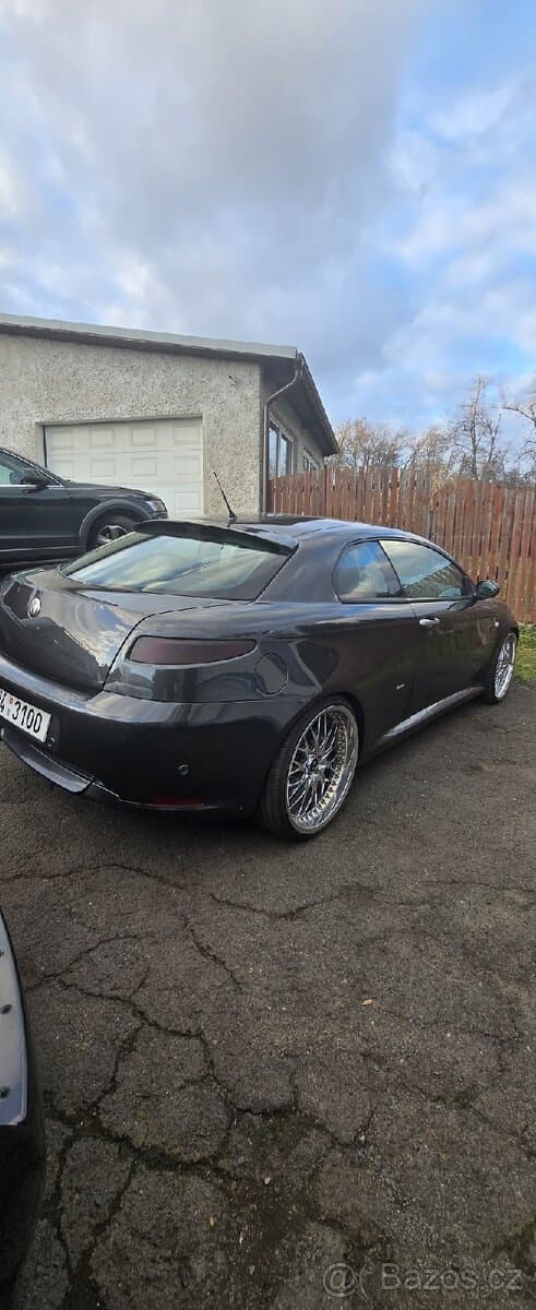 Alfa Romeo GT - 3