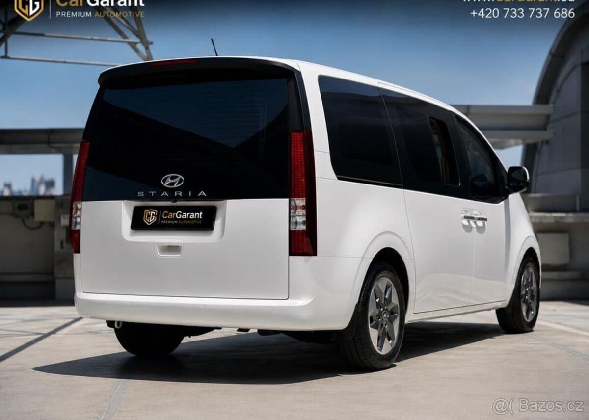 2023 Hyundai STARIA - 3