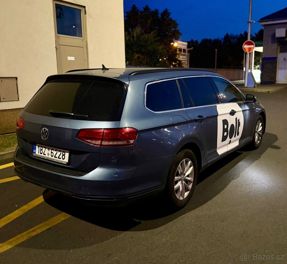 2015 Volkswagen PASSAT - 3