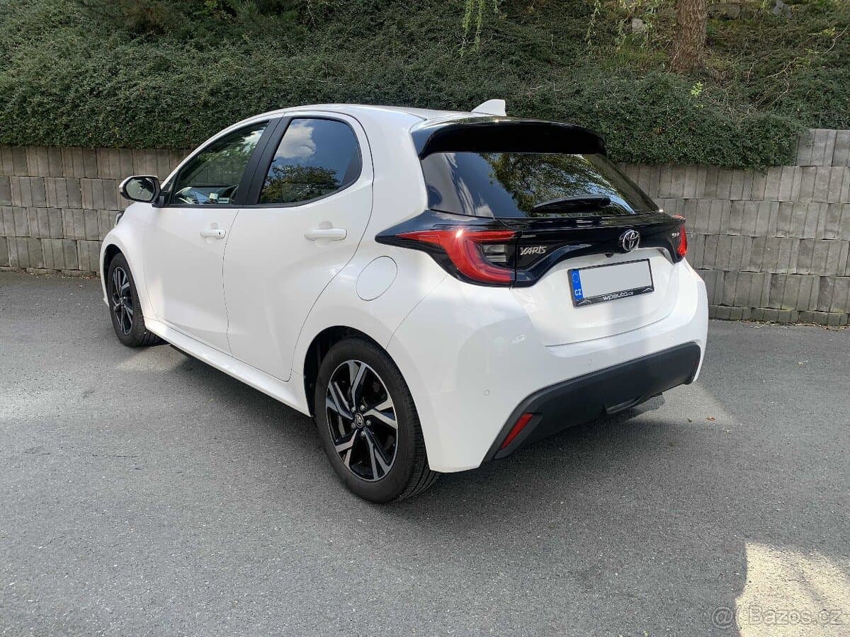 2024 Toyota YARIS - 3
