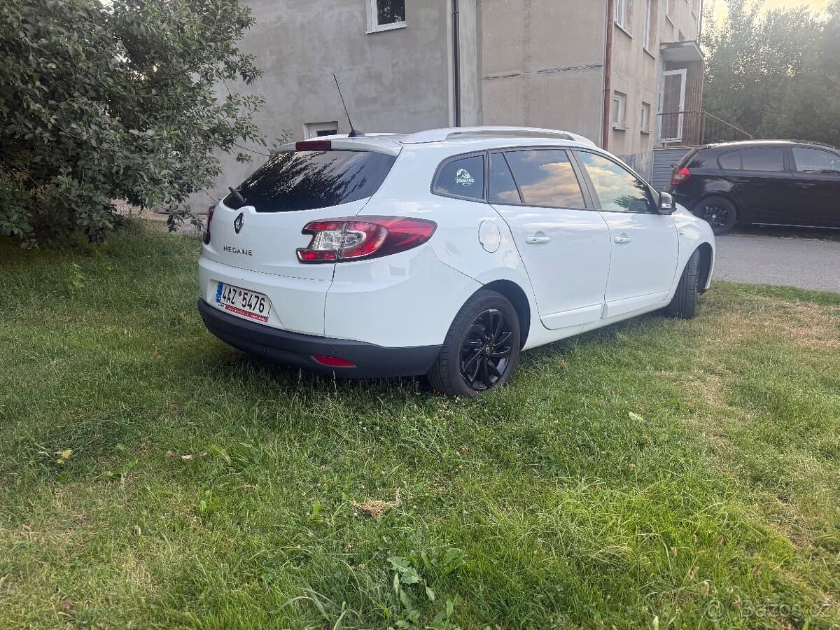 2015 Renault MEGANE - 3