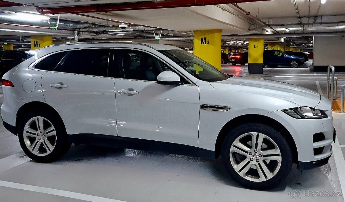 2016 Jaguar F-PACE - 3