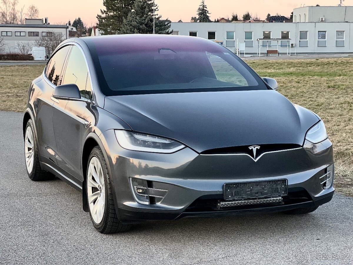 2018 Tesla MODEL X - 3