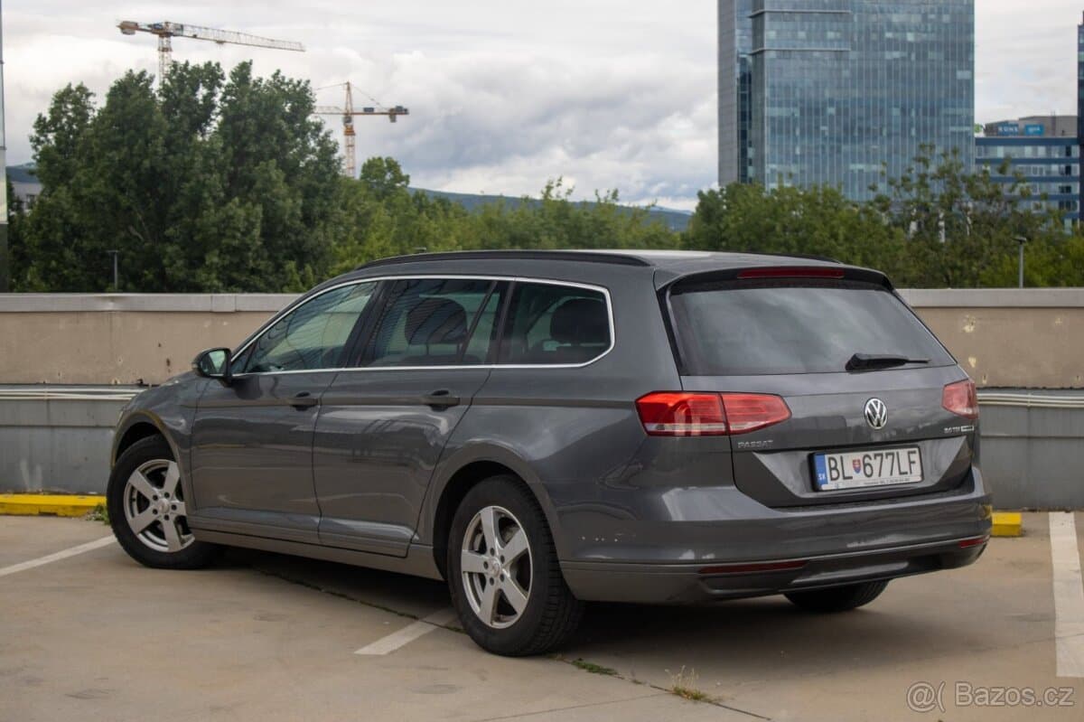 2016 Volkswagen PASSAT - 3