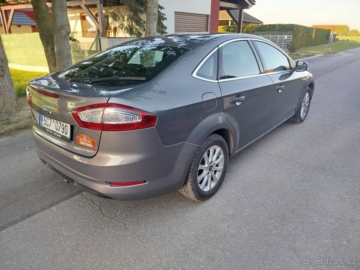 2011 Ford MONDEO - 3