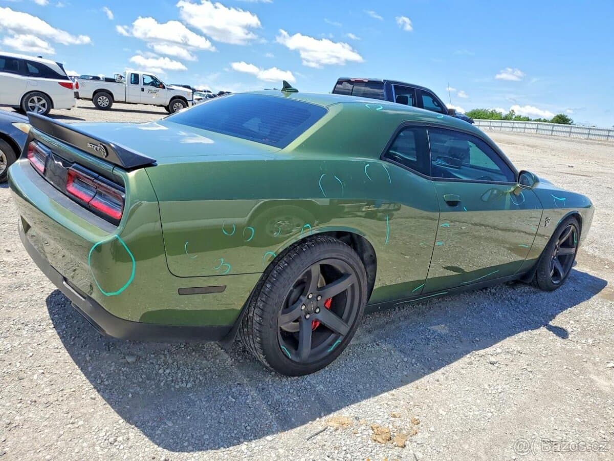 2021 Dodge CHALLENGER - 3