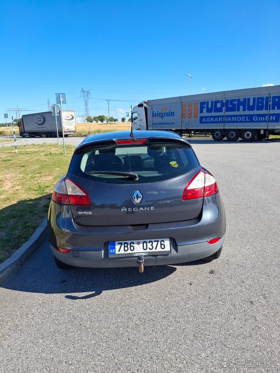 2011 Renault MEGANE - 3