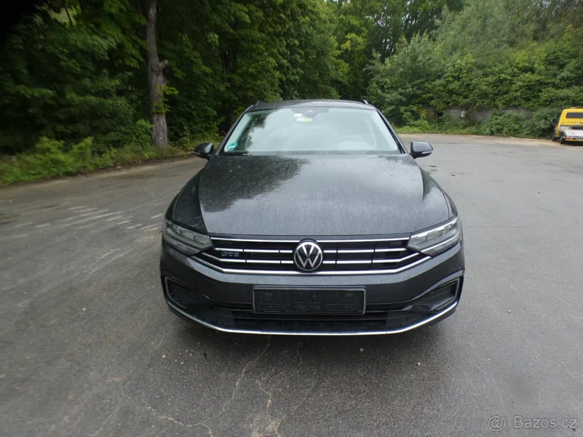 2021 Volkswagen PASSAT - 3