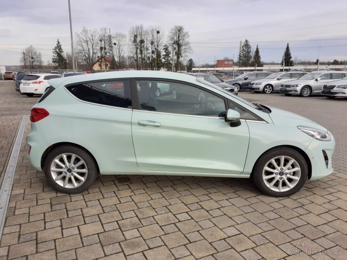 2017 Ford FIESTA - 3