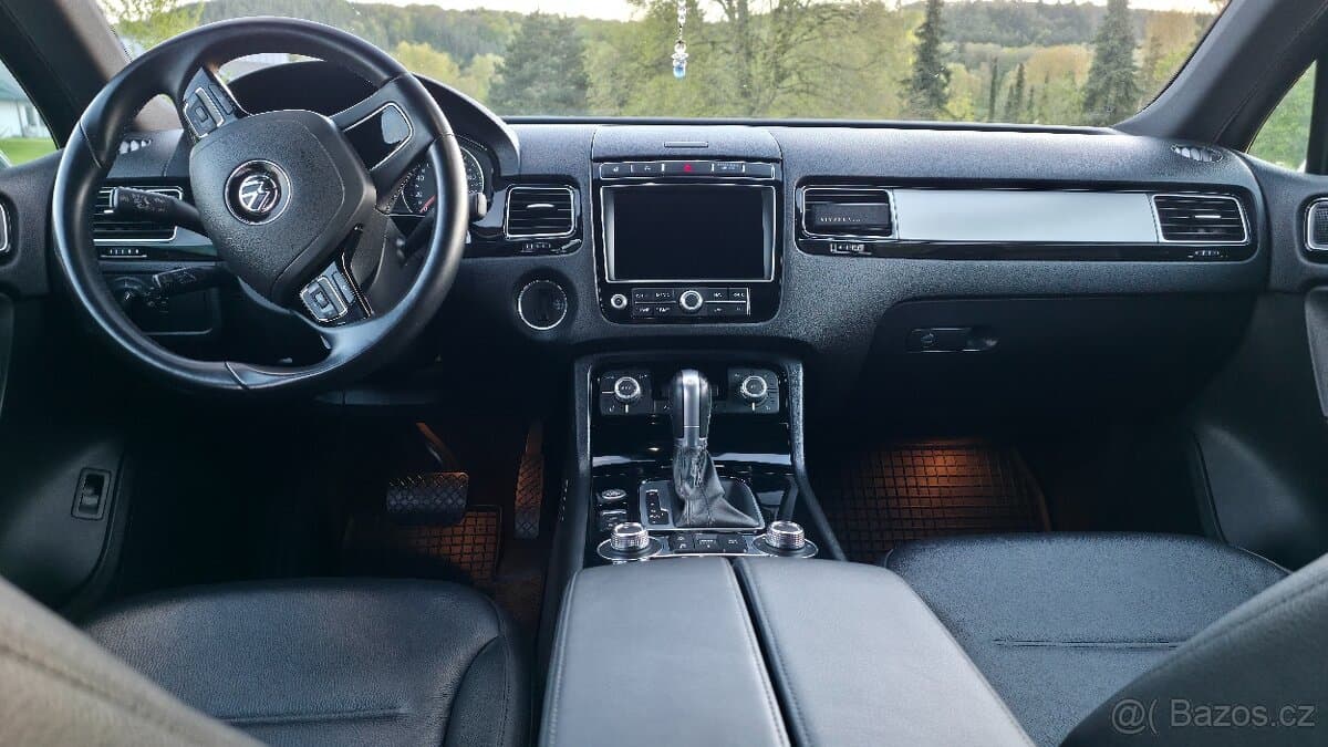 2016 Volkswagen TOUAREG - 3