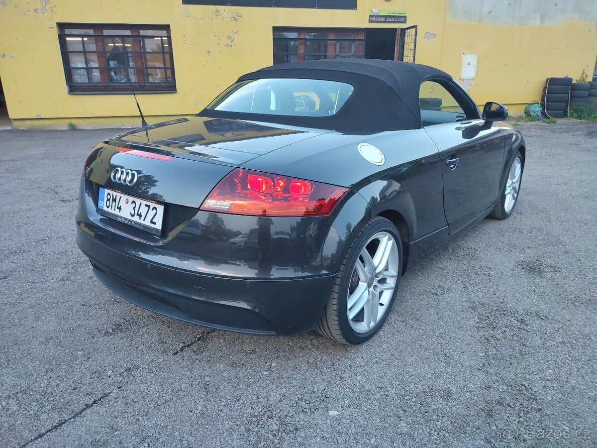2011 Audi TT - 3