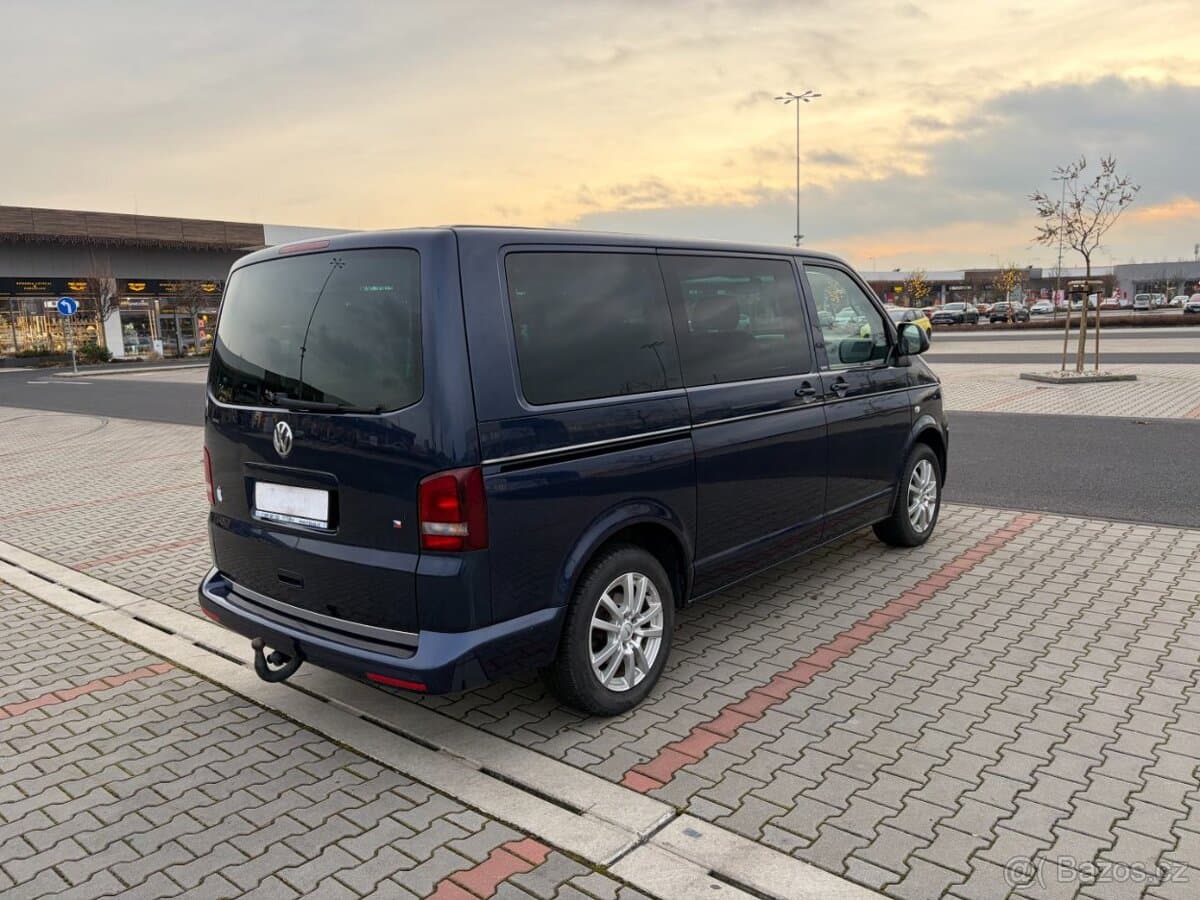 2013 Volkswagen MULTIVAN - 3