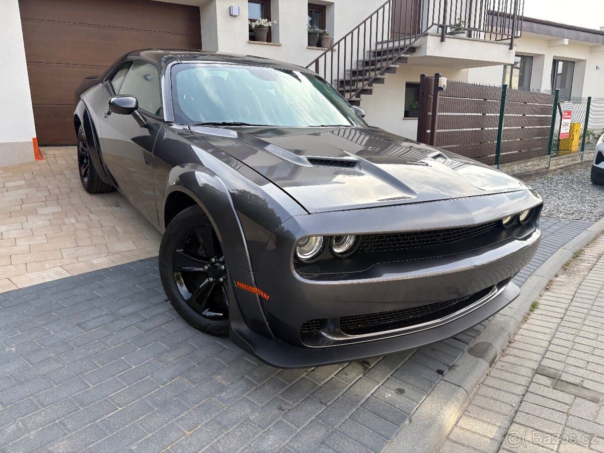 2020 Dodge CHALLENGER - 3