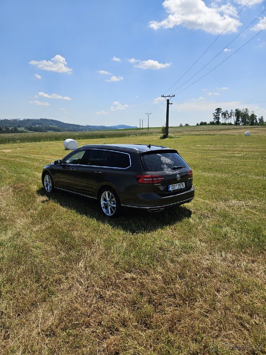 2015 Volkswagen PASSAT - 3
