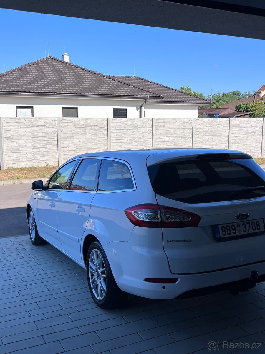 2011 Ford MONDEO - 3