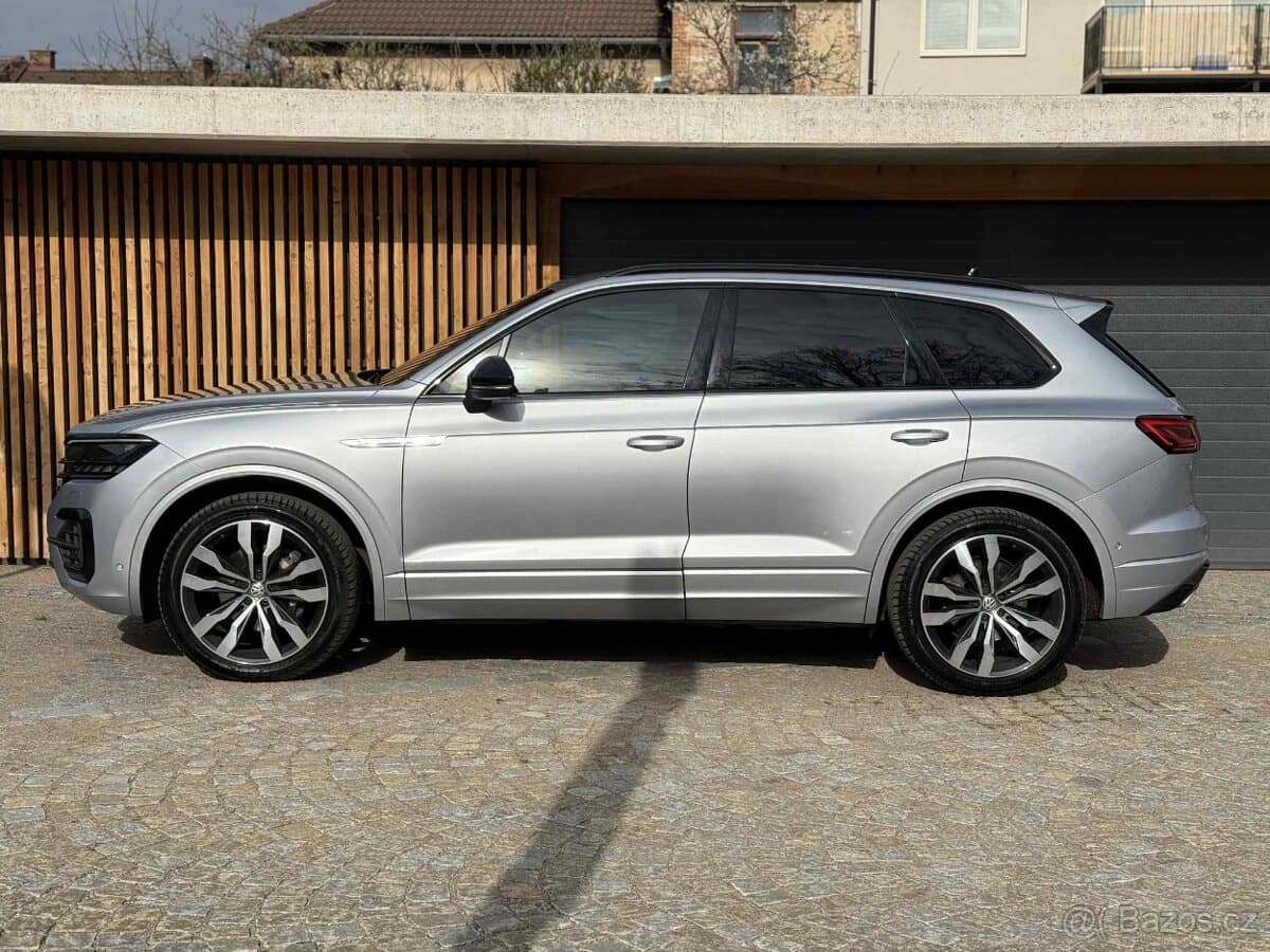 2019 Volkswagen TOUAREG - 3