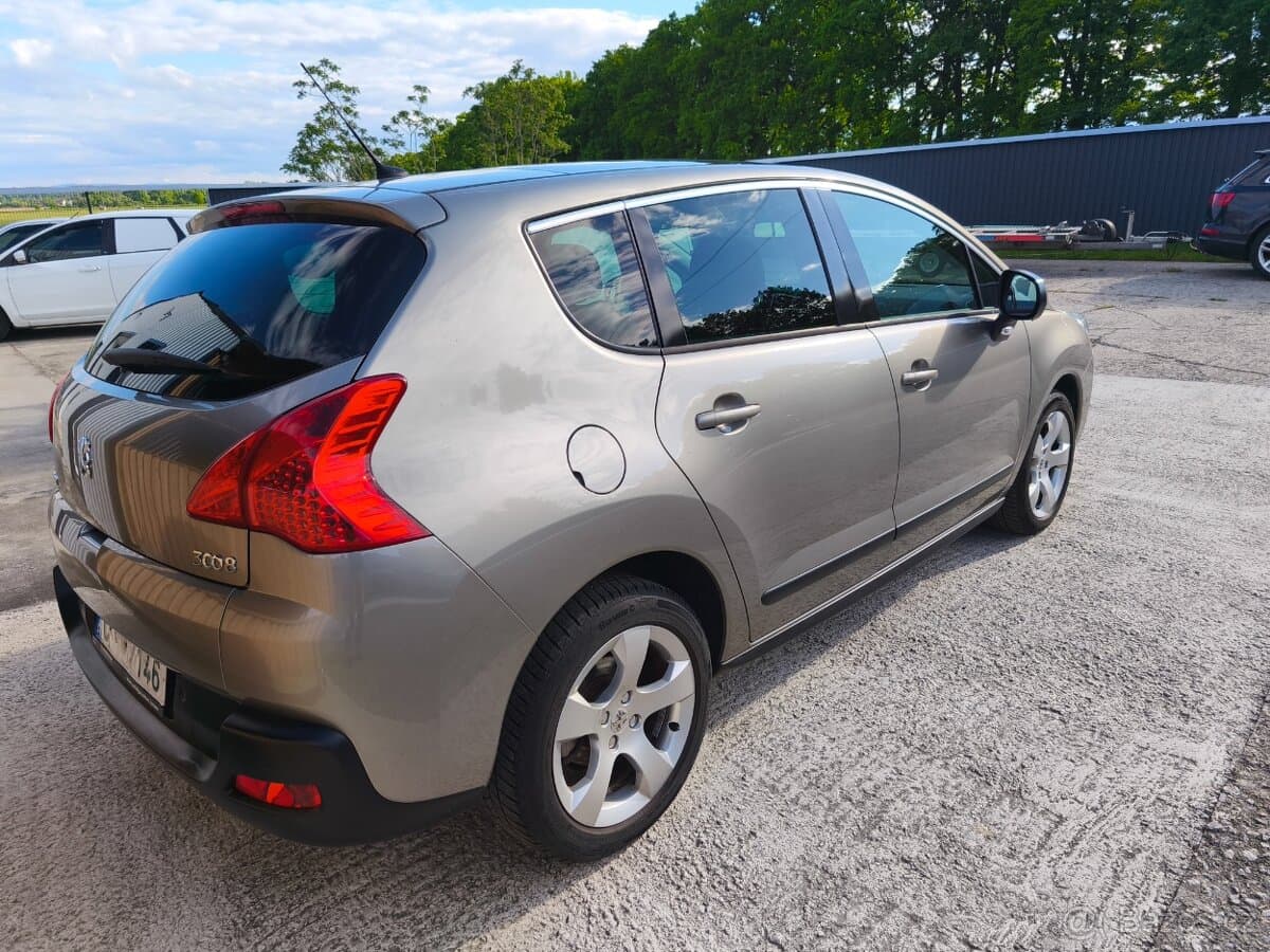 2011 Peugeot 3008 - 3
