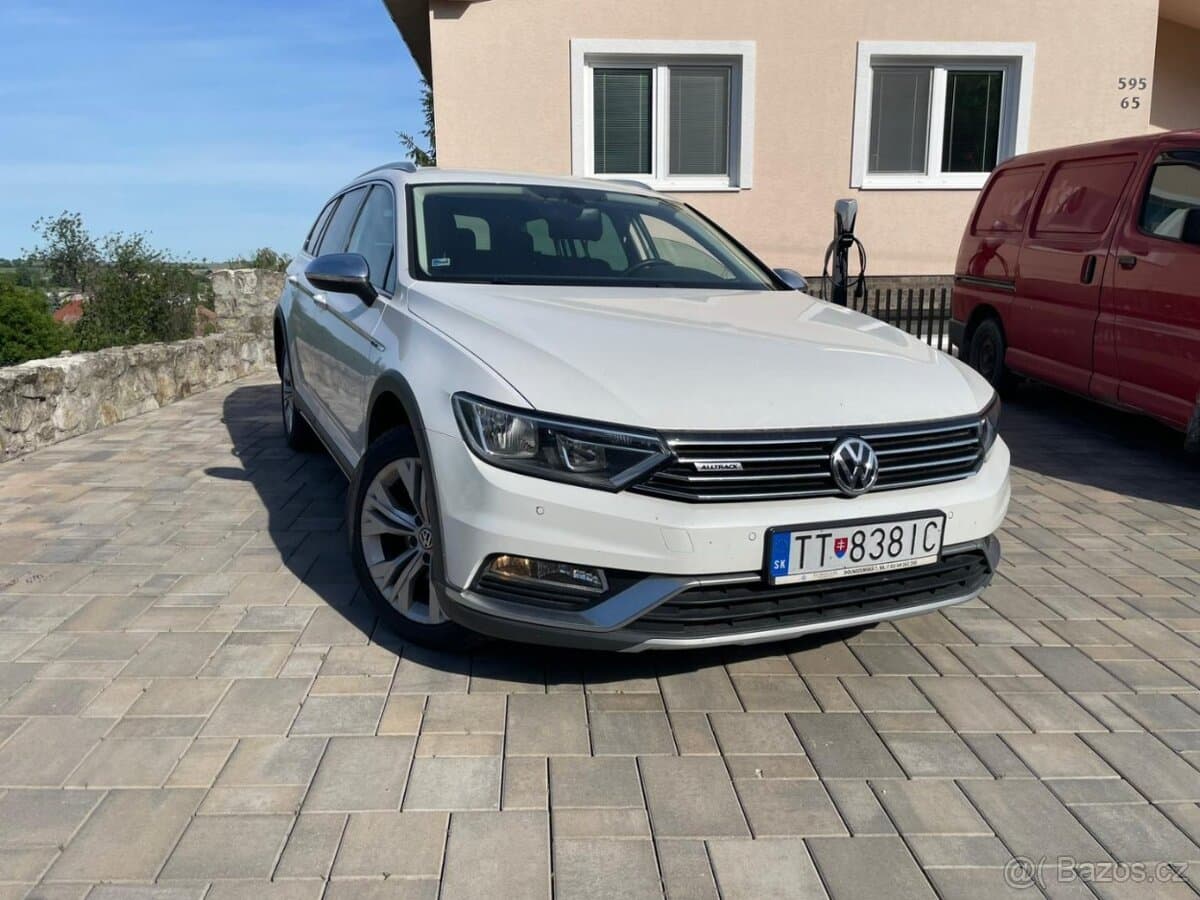 2017 Volkswagen PASSAT - 3